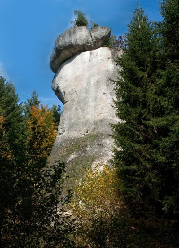 Routendatenbank mit Klettertopo und Kletterführer vom Klettergebiet Frankenjura, Fränkische Schweiz. Klettern und Bouldern im Frankenjura. Finde auf My-Klettern die besten Felsen im Frankenjura. Kletterurlaub im Frankenjura