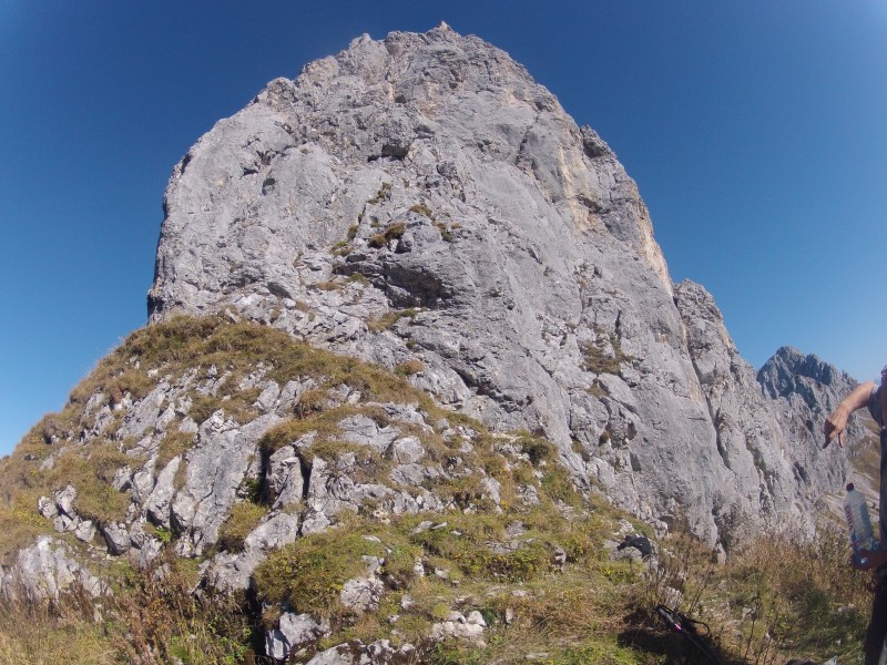 Felsfoto: Gimpel und 18 weitere Felsen im Klettergebiet Tannheimer ➤ Routen mit Schwierigkeitsgraden für den Fels Gimpel ➤ Klettertopo & Kletterführer ➤ 17.06.2025