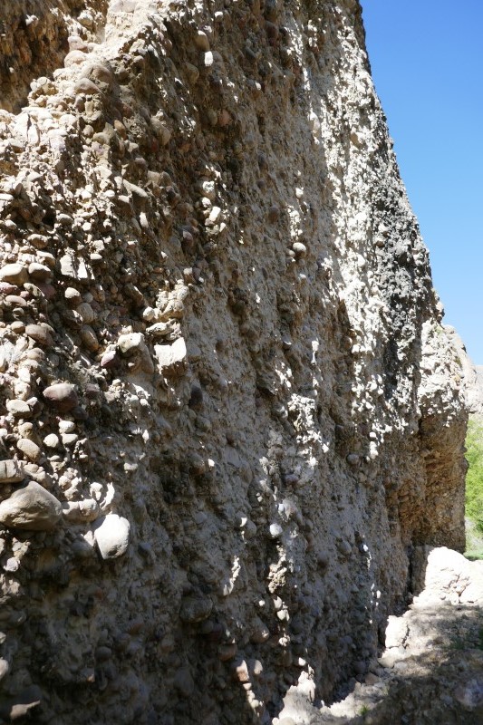 Felsfoto: Bumper Wall und 19 weitere Felsen im Klettergebiet Maple Canyon ➤ Routen mit Schwierigkeitsgraden für den Fels Bumper Wall ➤ Klettertopo & Kletterführer ➤ 17.06.2025