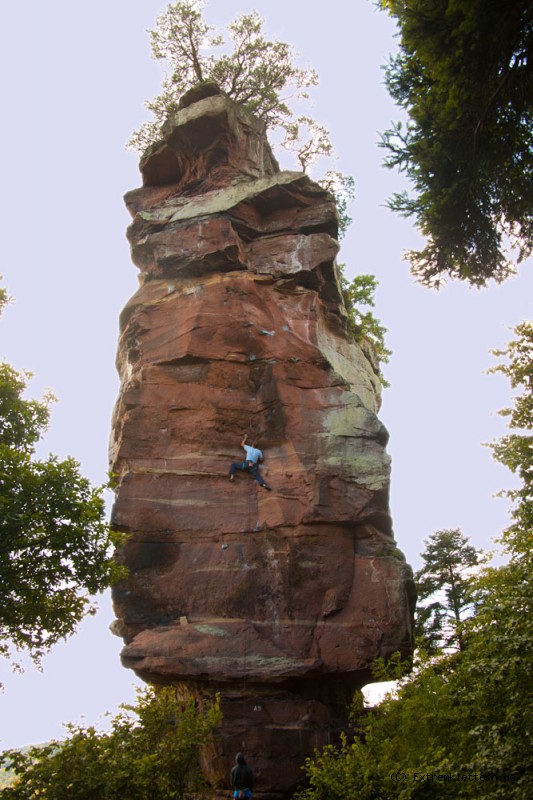 Routendatenbank mit Klettertopo und Kletterführer vom Klettergebiet Vogesen im Elsass, Frankreich