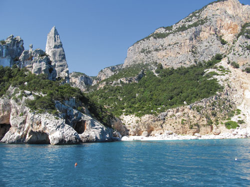 Routendatenbank mit Klettertopo und Kletterführer vom Klettergebiet Sardinien mit der Felsnadel Goloritze