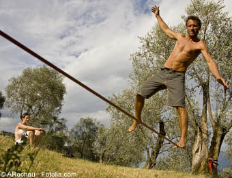 Slackline, das beste Gleichgewichtstraining f&uuml;r den Klettersport