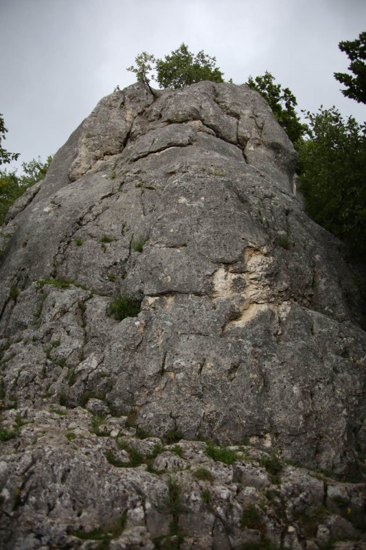Felsfoto: Hintere Konsteiner Wand und 45 weitere Felsen im Klettergebiet Konstein (Südliches Frankenjura) ➤ Routen mit Schwierigkeitsgraden f&uuml;r den Fels Hintere Konsteiner Wand ➤ Klettertopo & Kletterf&uuml;hrer ➤ 19.05.2026