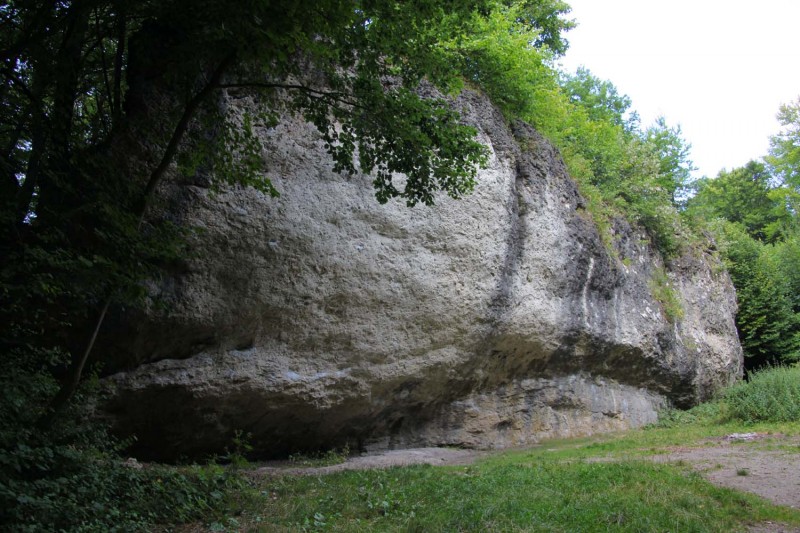 Felsfoto: Klagemauer und 690 weitere Felsen im Klettergebiet Fränkische Schweiz (Frankenjura) ➤ Routen mit Schwierigkeitsgraden f&uuml;r den Fels Klagemauer ➤ Klettertopo & Kletterf&uuml;hrer ➤ 19.05.2026