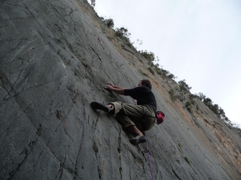 Felsfoto: Cennet und 15 weitere Felsen im Klettergebiet Olympos ➤ Routen mit Schwierigkeitsgraden f&uuml;r den Fels Cennet ➤ Klettertopo & Kletterf&uuml;hrer ➤ 18.05.2026