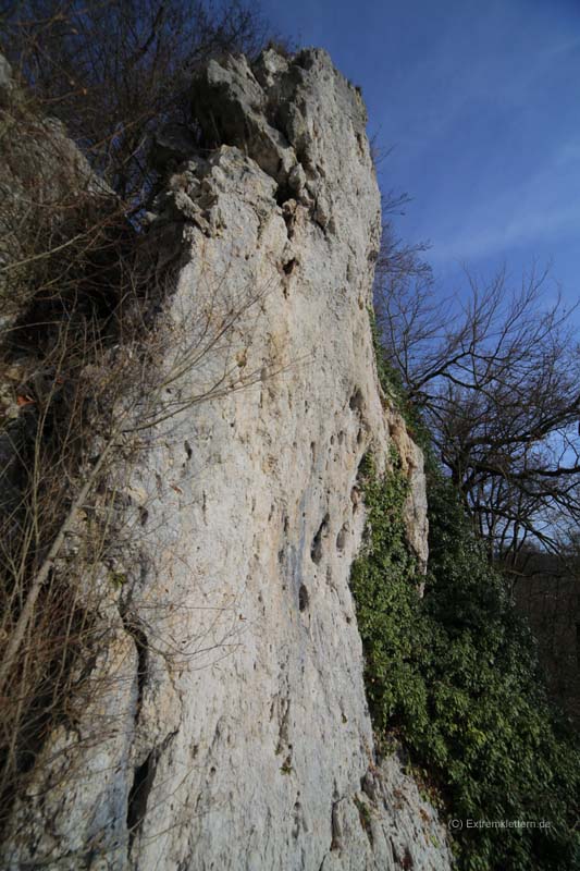 Felsfoto: Finde in der Routendatenbank von Extremklettern.de viele Infos &uuml;ber den Fels Hanslberg vom Klettergebiet Donaudurchbruch (Südliches Frankenjura) ➤ Klettertopo & Kletterf&uuml;hrer ➤ 21.05.2026