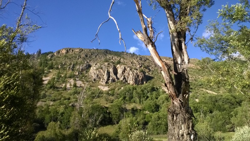 Felsfoto: Pantalon und 21 weitere Felsen im Klettergebiet Briancon ➤ Routen mit Schwierigkeitsgraden f&uuml;r den Fels Pantalon ➤ Klettertopo & Kletterf&uuml;hrer ➤ 18.05.2026