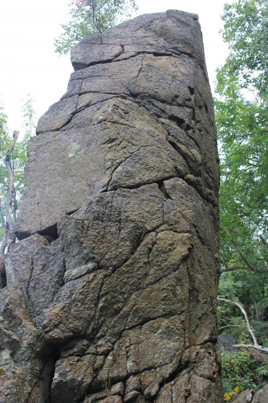 Felsfoto: Finde in der Routendatenbank von Extremklettern.de viele Infos &uuml;ber den Fels Baily tarnel vom Klettergebiet Bornholm ➤ Klettertopo & Kletterf&uuml;hrer ➤ 30.08.2026