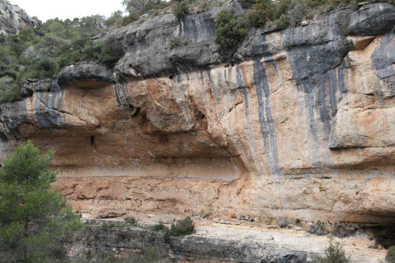 Felsfoto: L olla und 24 weitere Felsen im Klettergebiet Siurana ➤ Routen mit Schwierigkeitsgraden f&uuml;r den Fels L olla ➤ Klettertopo & Kletterf&uuml;hrer ➤ 15.05.2026