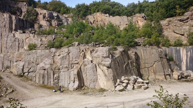Felsfoto: Finde in der Routendatenbank von Extremklettern.de viele Infos &uuml;ber den Fels Moselkken Stenbrud vom Klettergebiet Bornholm ➤ Klettertopo & Kletterf&uuml;hrer ➤ 30.08.2026