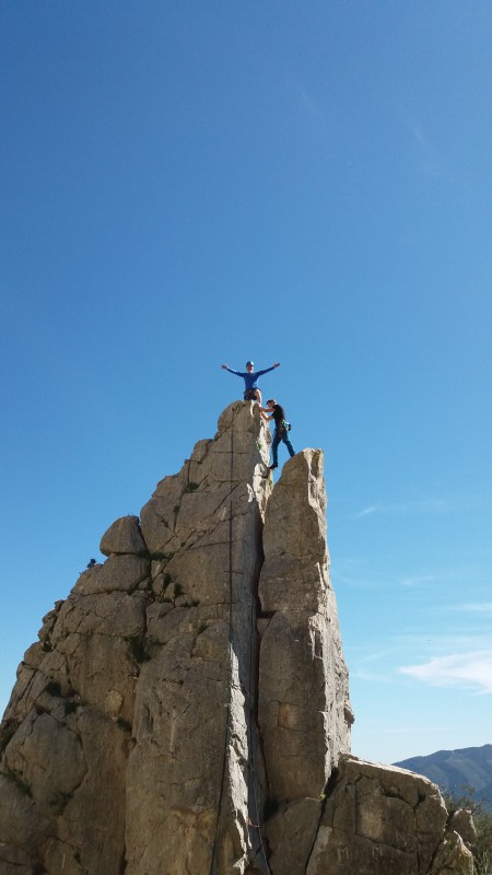 Felsfoto: El Diente (The Tooth) und 41 weitere Felsen im Klettergebiet El Chorro ➤ Routen mit Schwierigkeitsgraden f&uuml;r den Fels El Diente (The Tooth) ➤ Klettertopo & Kletterf&uuml;hrer ➤ 30.08.2026