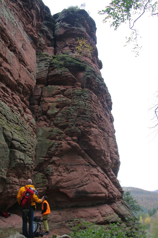 Felsfoto: Langenfels und 33 weitere Felsen im Klettergebiet Vogesen (Elsass) ➤ Routen mit Schwierigkeitsgraden für den Fels Langenfels ➤ Klettertopo & Kletterführer ➤ 18.05.2026