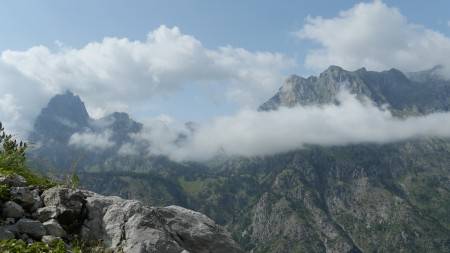 Hallo Community, liebe Grüße aus Albanien, dort wo wir gerade ein Bildungsprojekt mit der Bergwacht vor Ort und der Bergschule im
